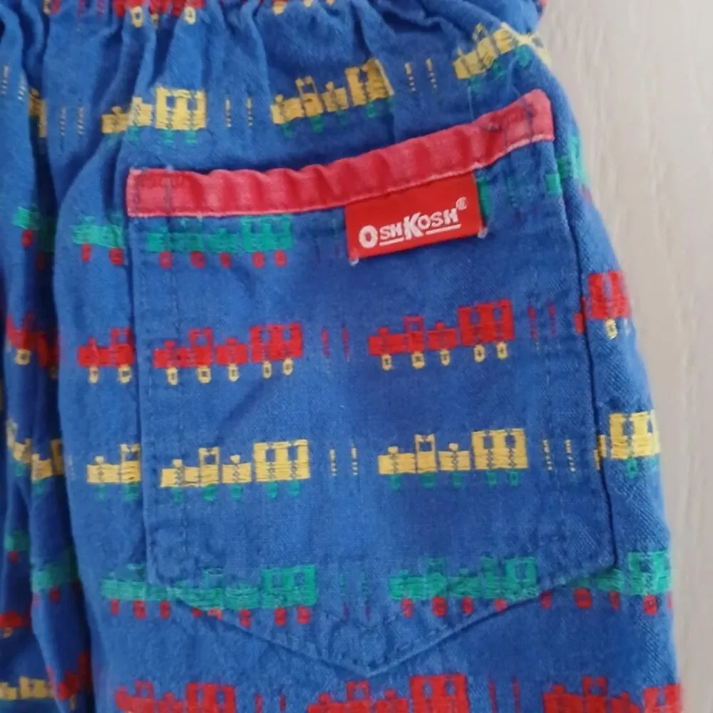 Vintage 90s OshKosh B'gosh 100% Cotton Blue Shorts All Over Train Print 2T USA